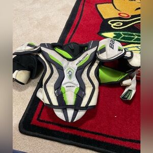 Kids hockey pads